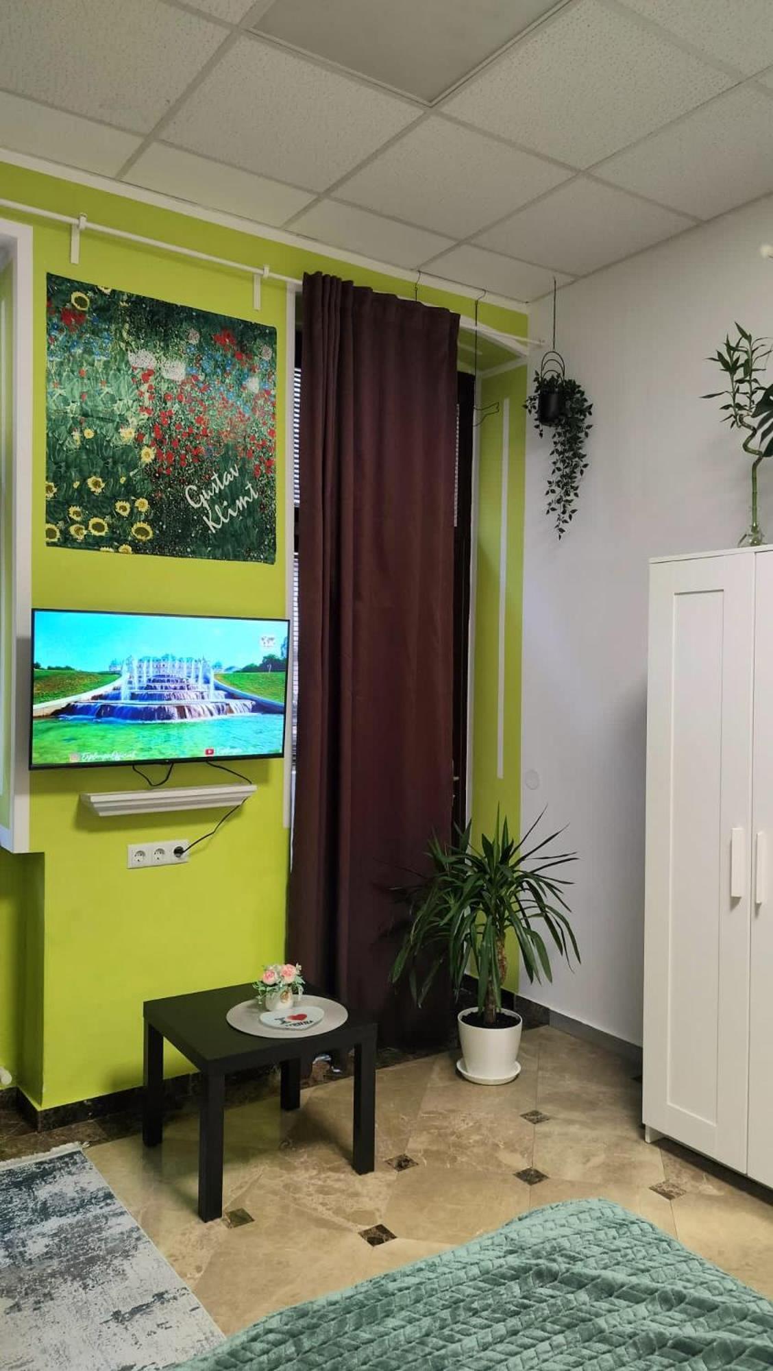 Apartament Centrally And *